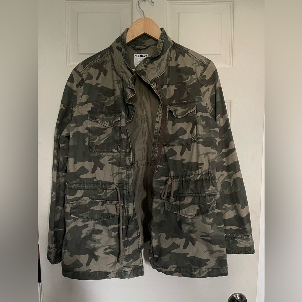 Old Navy Army Green Camo Lightweight Cinched Jacket - Picture 3 of 7